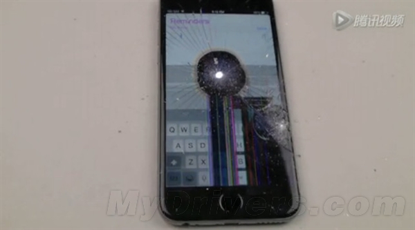 用電鑽鑽iPhone 6的屏幕 會是啥結果？