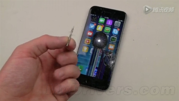 用電鑽鑽iPhone 6的屏幕 會是啥結果？