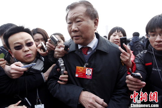 資料圖 王夢恕接受採訪。<a target='_blank' href='http://103.249.53.35/gate/big5/www.chinanews.com/' _fcksavedurl='http://103.249.53.35/gate/big5/www.chinanews.com/'></p></table><p  align=