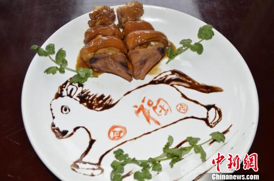 “馬上有錢”催生“馬上”經濟馬元素商品受捧