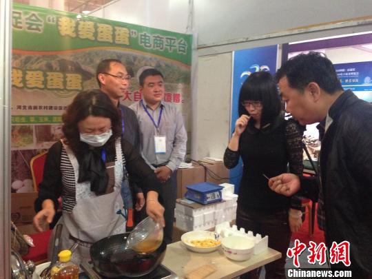 河北農村土雞蛋走上電商平臺農產品網絡銷售成趨勢