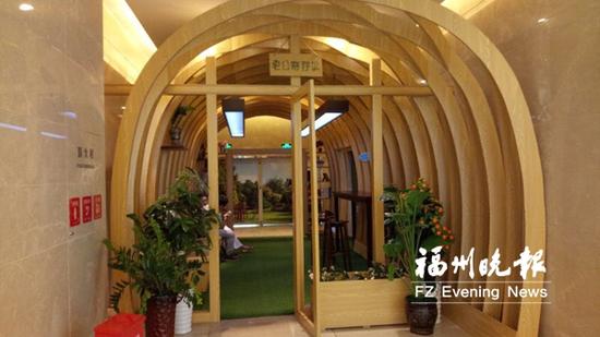 榕部分商場設“老公寄存處” 提供免費WiFi服務