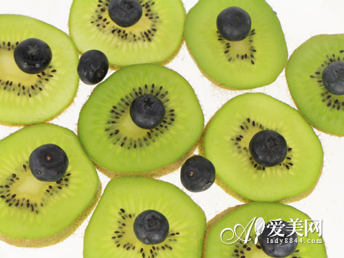  7種食物可美白淡斑 夏日里吃出美白肌