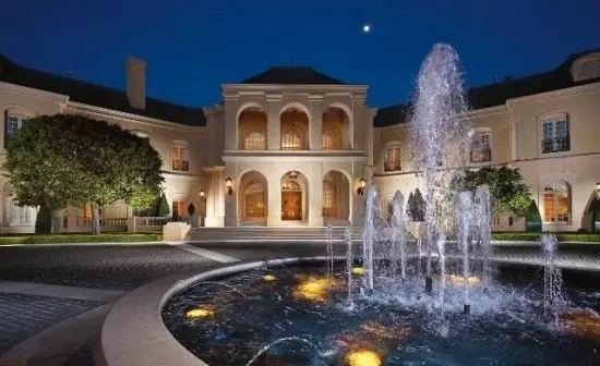 法國古宅挂牌出售要價10億歐元 或成世界最貴別墅