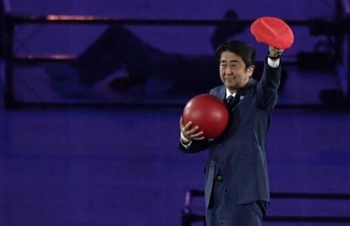 安倍晉三化身馬里奧登場里約閉幕式3