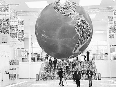 互聯技術帶動攝影革新:微笑眨眼就能自拍 互聯技術帶動攝影革新:微笑眨眼就能自拍