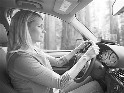 廉價平視顯示器 500美元享受飛行員待遇