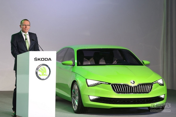 斯柯達為中國推特制四門轎跑 土豪金色