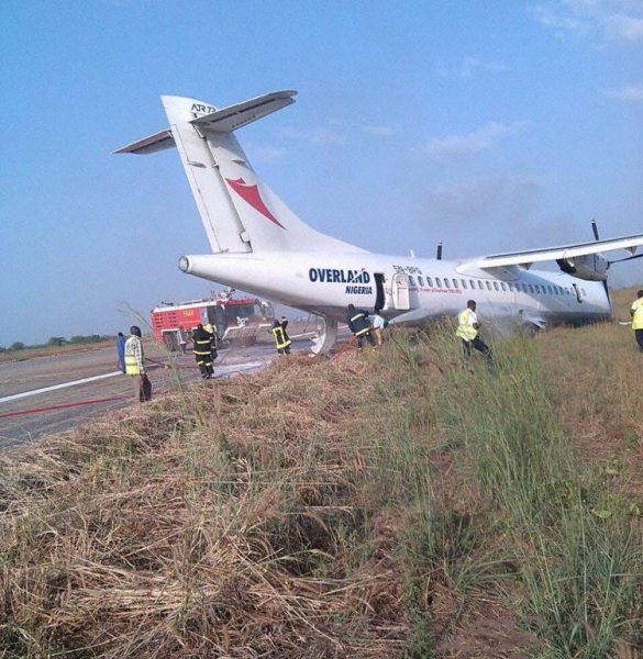 　圖：尼路航空注冊號5N-BPG的飛機衝出跑道( Saharareporters