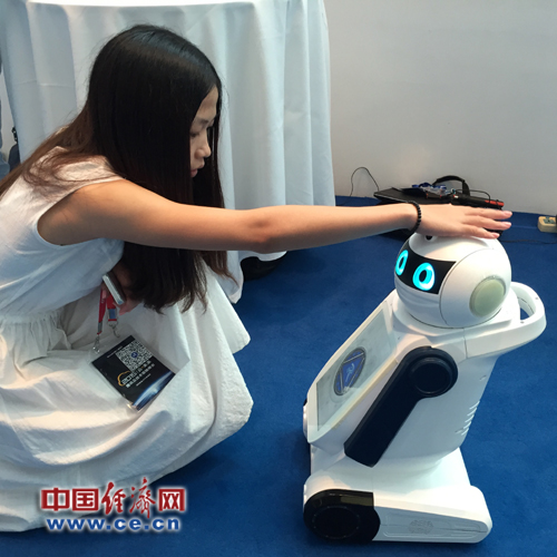 騰訊雲瞄準金融、視頻、智能硬件 未來5年將投入百億 騰訊雲瞄準金融、視頻、智能硬件 未來5年將投入百億