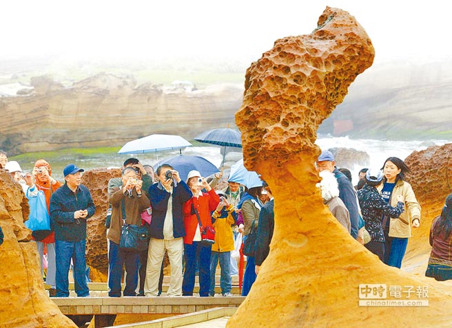 赴臺大陸遊客人數大減 臺旅遊業“黑色六月”應驗