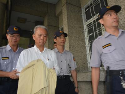 頂新自查得知油品源“不適人體食用”仍進口 頂新自查得知油品源“不適人體食用”仍進口