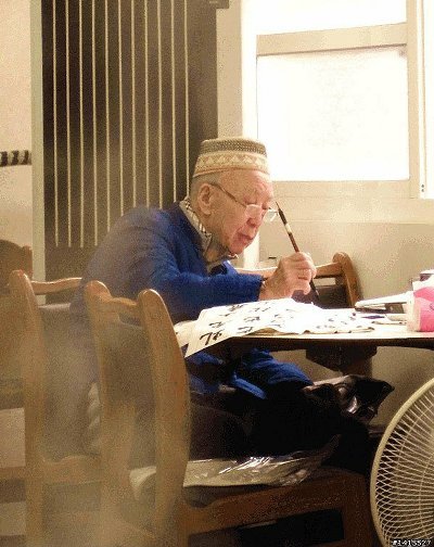 臺知名火鍋老板用假名63年生前盼回大陸認祖歸宗