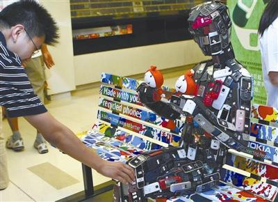中國每年產生廢棄手機約2億部 回收率不到1%