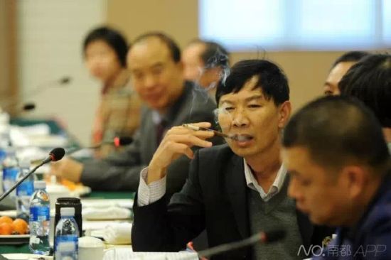 東莞富豪政協委員開會無提案:感謝共產黨新中國