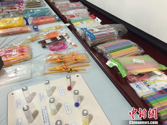 江蘇質監：七成吸管為“三無”產品質量安全隱患大