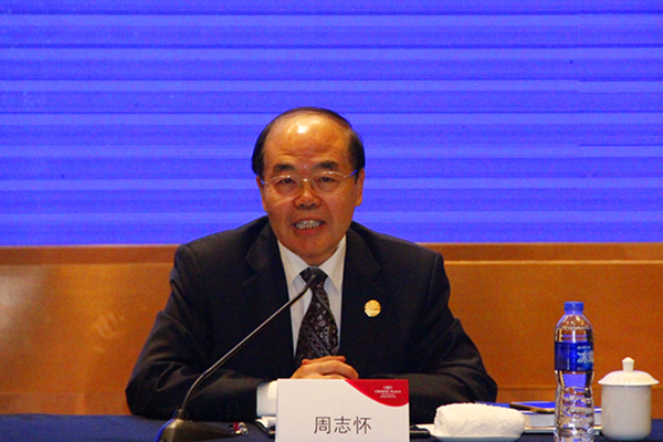 ���⩤��y�T�Q�~�ҥܻP�e¤��Q�|���b�X�Υl�}