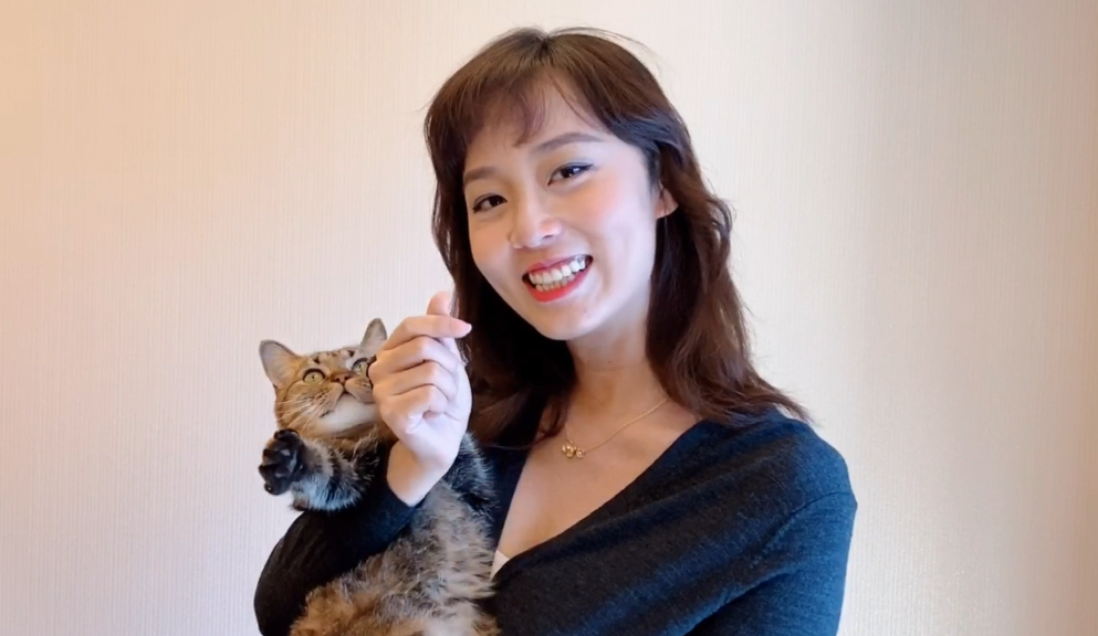 世界小姐中國區總決賽冠軍杜暘為920就愛你海峽兩岸電商購物節送祝福~圖片