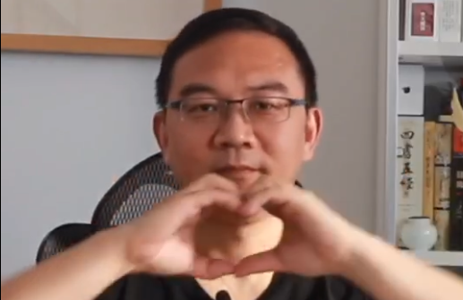 郎有型！前央視主播郎永淳的920手勢舞你見過嗎？圖片