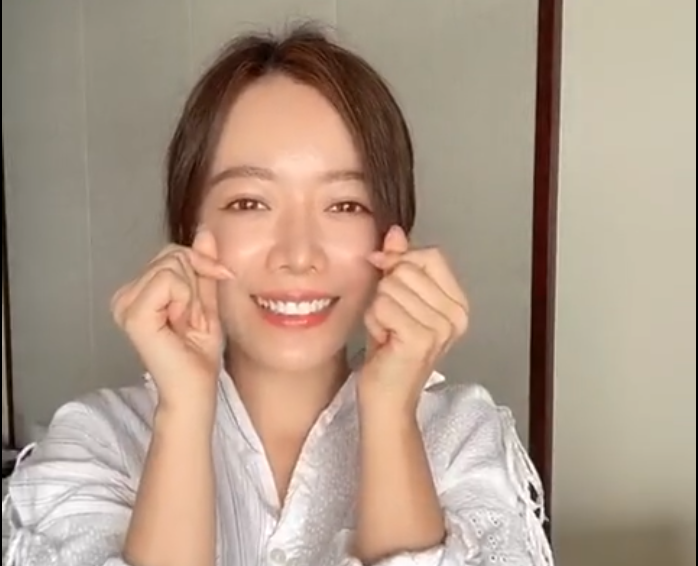 臺灣女子組合Twinko成員林星潼為920就愛你海峽兩岸電商購物節送祝福~圖片