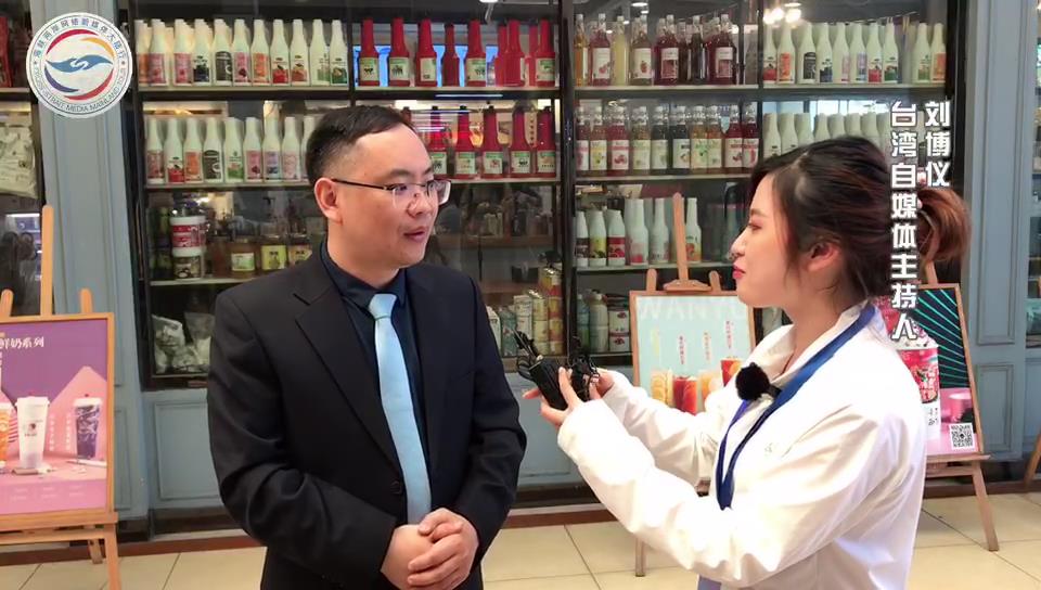 臺灣自媒體主持人劉博儀廣州體驗網絡直播售貨圖片