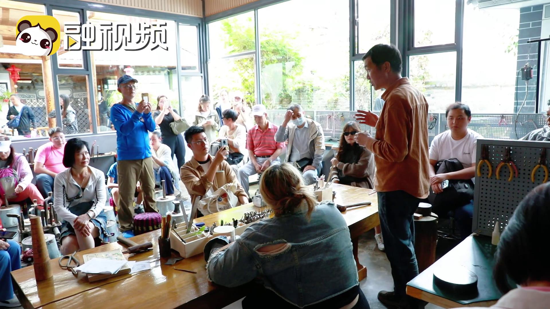 “彩雲之約·青春同行”兩岸青年職業技術和民族文化研習營結營圖片