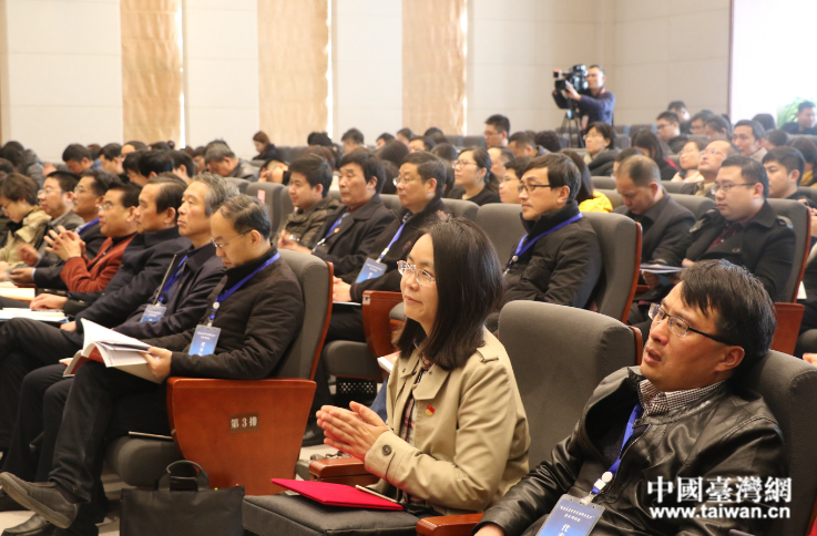 �M�a�Ǫ̻��E�a�w �@�ܡ��P���ӻP���إ��ڰ��j�_����