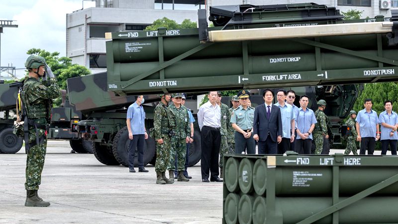 咋回事?島內為軍購預算吵翻天 美國突主動暫緩對臺軍售 咋回事?島內為軍購預算吵翻天 美國突主動暫緩對臺軍售