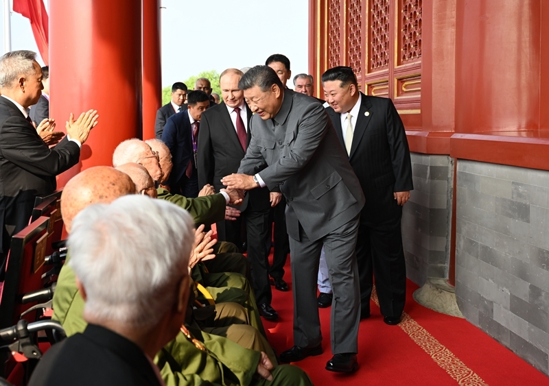 2025�~9��3��A�ߪ��`�ѰO�P�ܾԦѾԤh�ѦP�ӥN���ˤ�����A�V�L�̪��ܱR���q�N�C