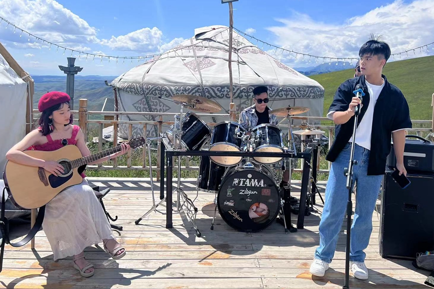 �L��t�G�b�j���֩ꡧ�ڤ������V�𡨡A�b�e�椤������n���ۤv