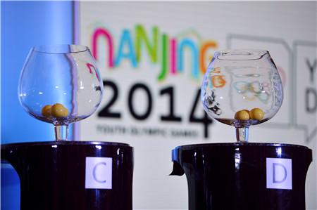 �n�ʫC�����y��ñ�����b���|�� ����k���P������Ǧ̤�ȦP��