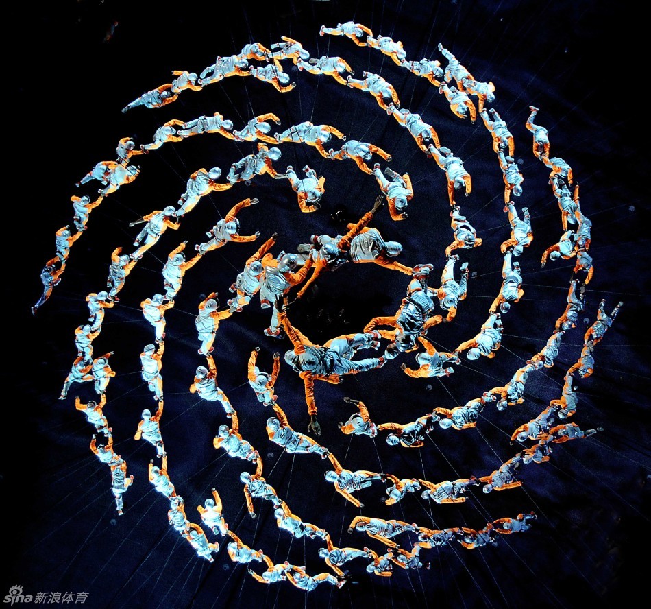 �n�ʫC���|�}����