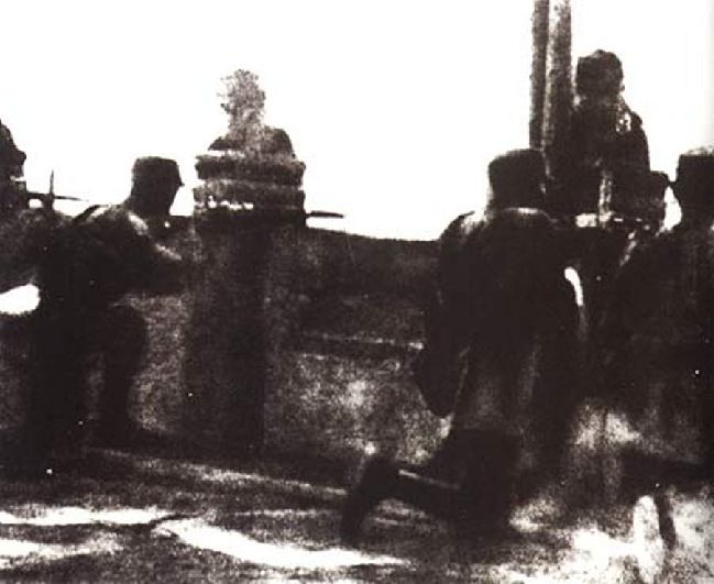 �Ϭ��b�c�����Y���m�u�Ƥ�������h�L